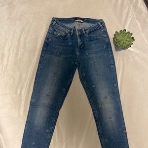 Scotch & Soda fruity Friday jeans. Great quality stretchy jeans.